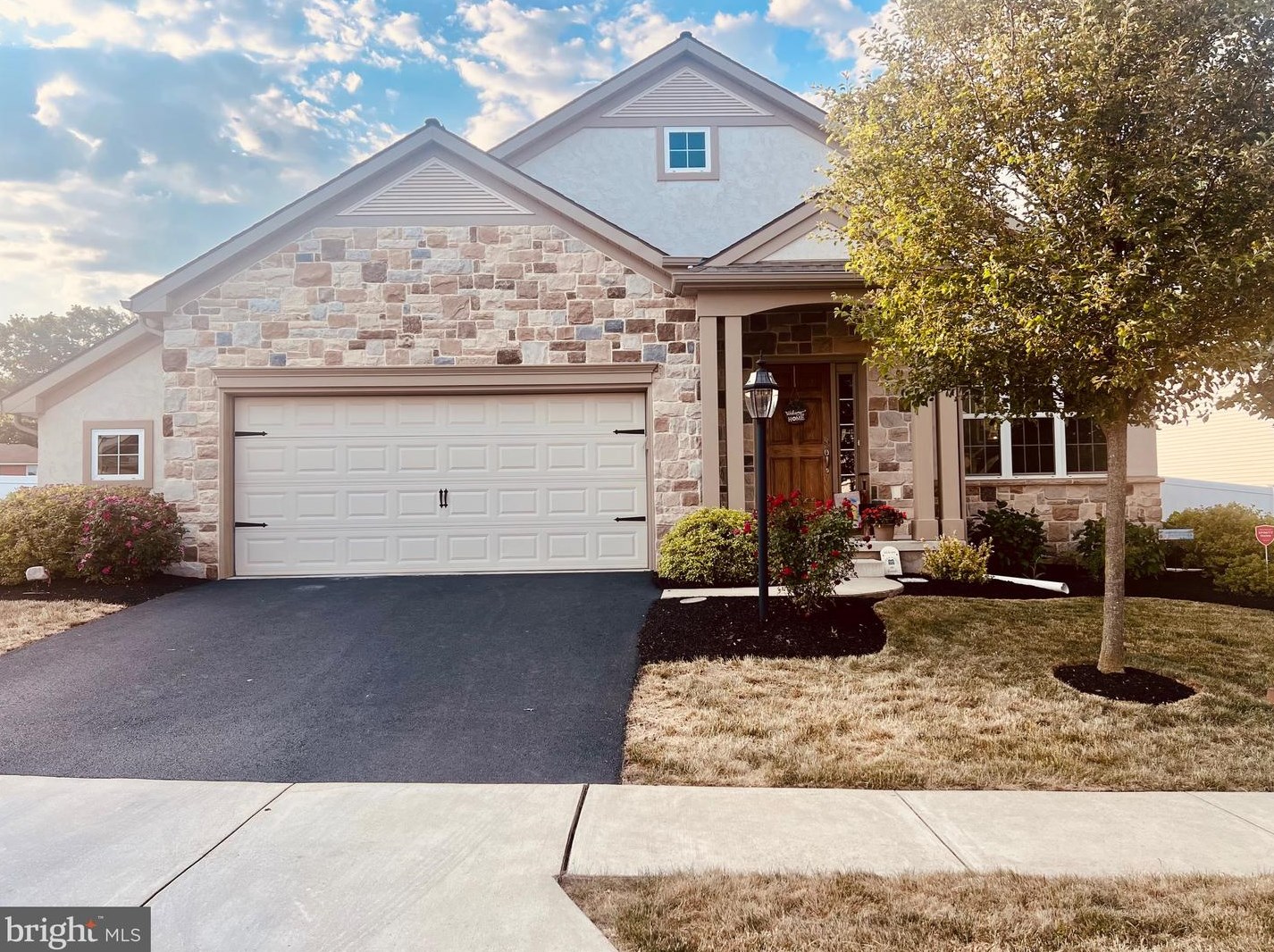 424 Fieldstone Dr, Bellegrove, PA 17003