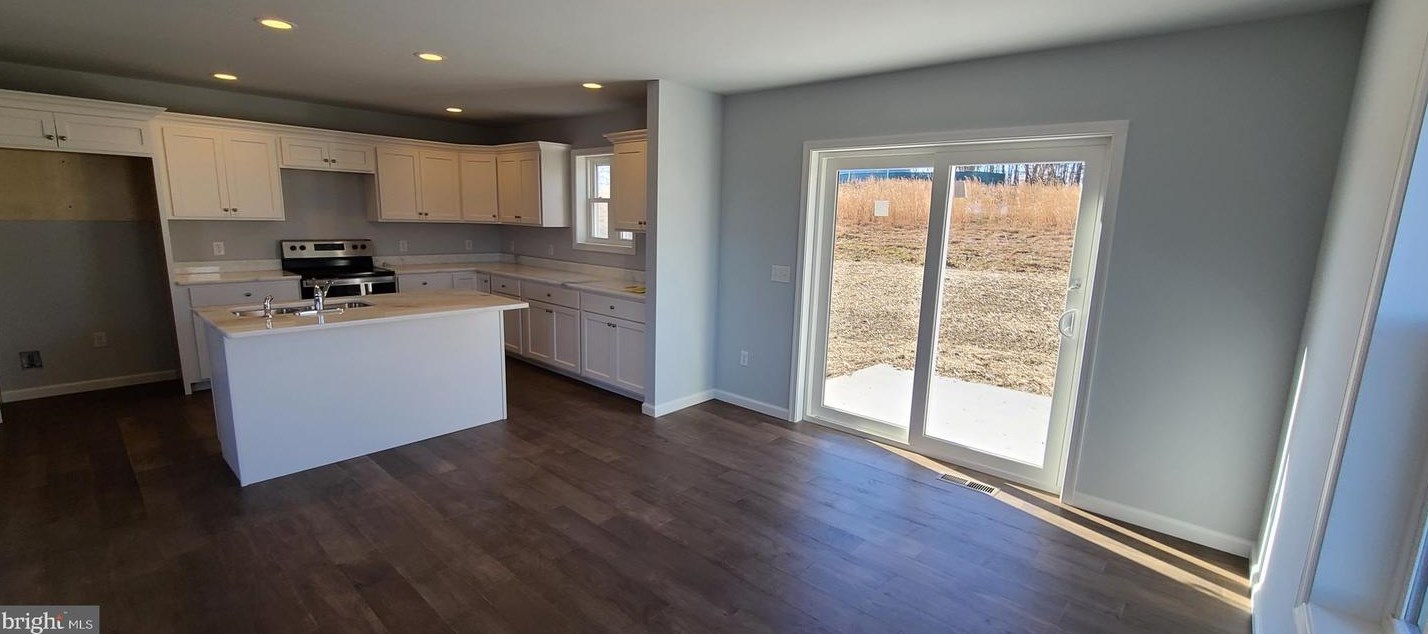 232 Gary Ave, Lebanon PA 17046-1916 exterior