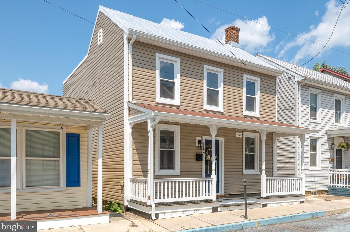 5 Moravian St, Lebanon, PA 17042-5644