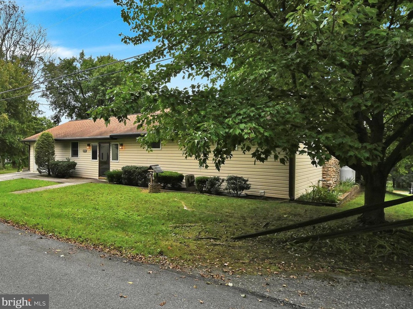 1660 Broad St, Bellegrove, PA 17003-9779