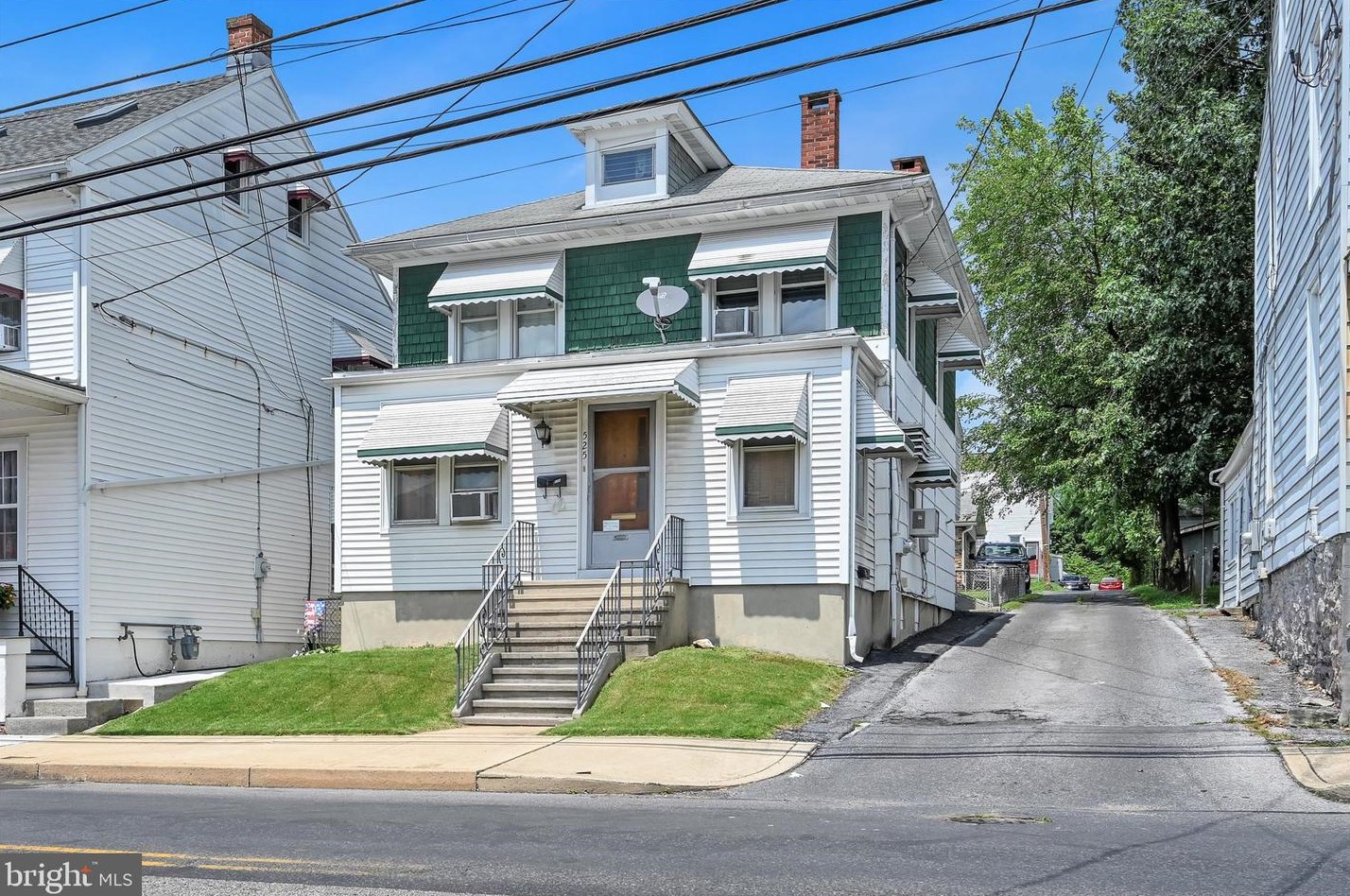 525 Maple St, Lebanon, PA 17042-2536