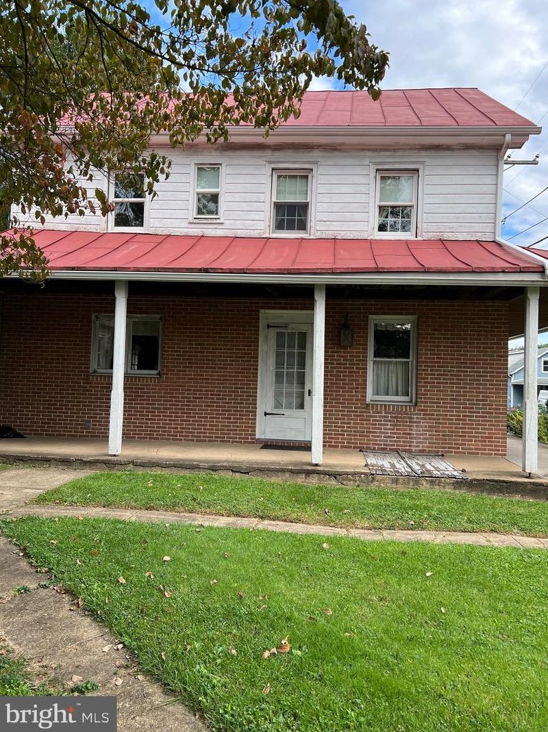 441 Mountville Dr, Lebanon, PA 17046-8068