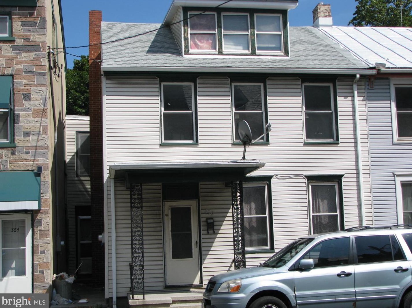 360 9th St, Lebanon, PA 17042-5906