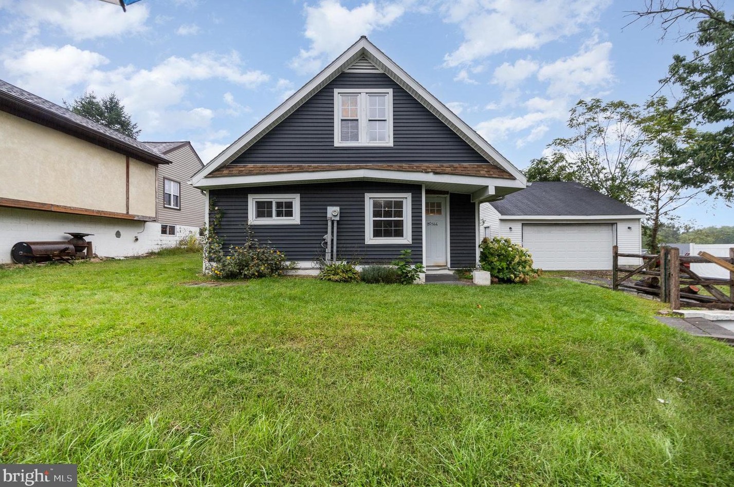 144 Gravel Hill Rd, Stricklerstown, PA 17073