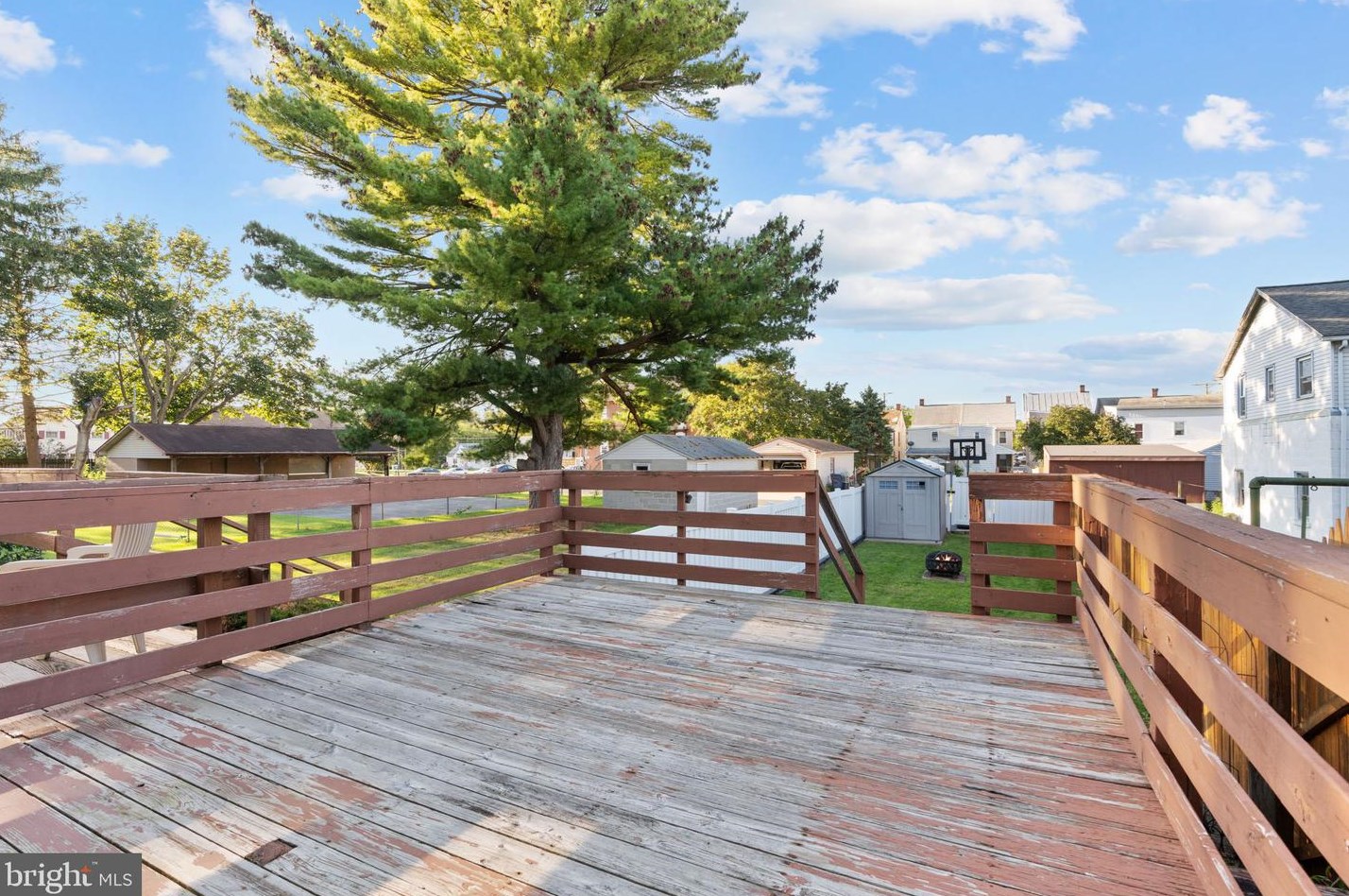 1823 Ctr St, Lebanon PA 17042-4447 exterior