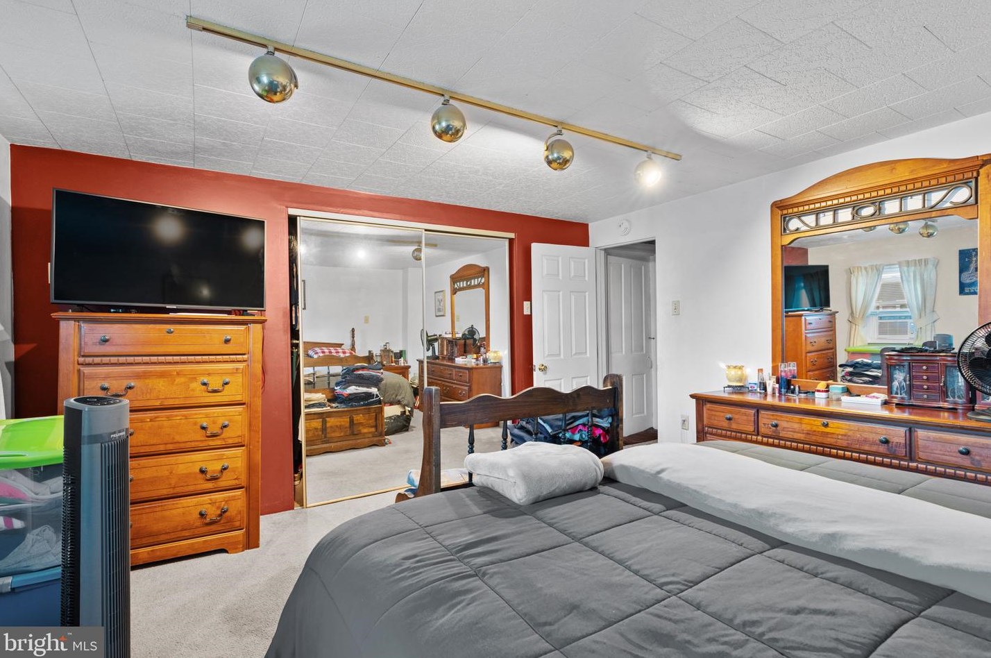 1823 Ctr St, Lebanon PA 17042-4447 exterior