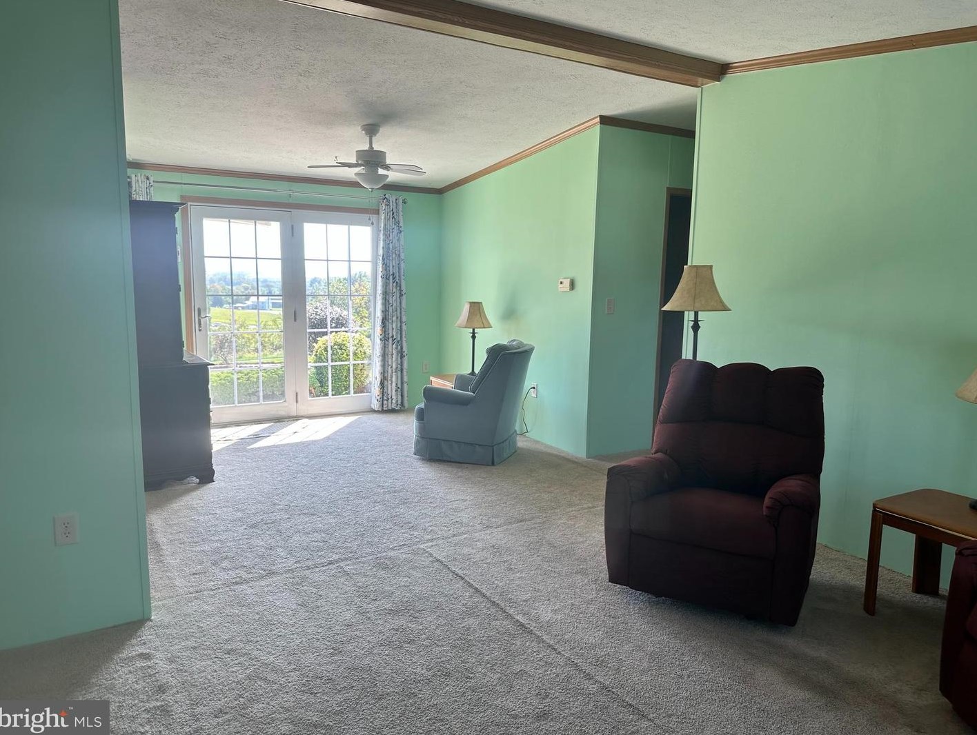 69 Bauer Dr, Lebanon, PA 17046-9233