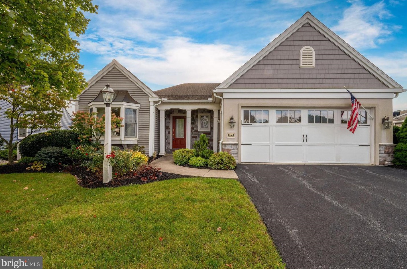 1067 Stanford Dr, Lebanon, PA 17042
