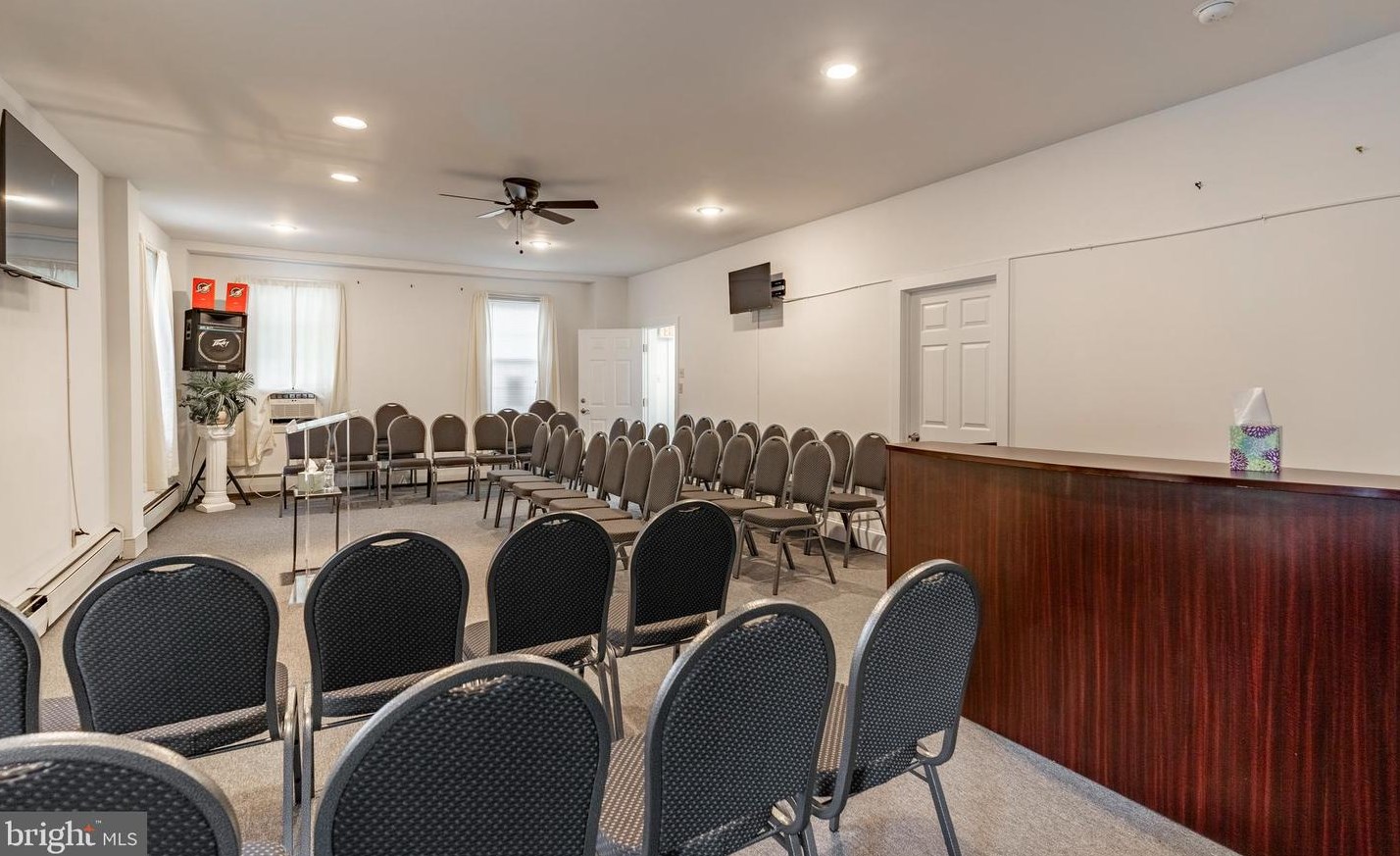 541 8th St, Lebanon PA  17042-6025 exterior