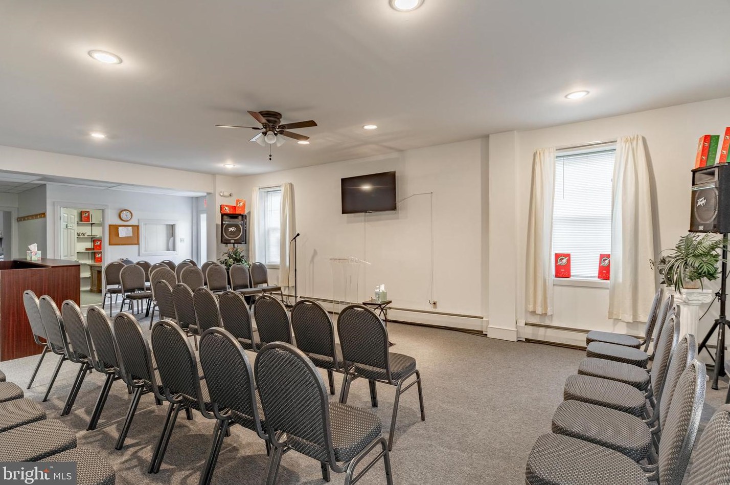 541 8th St, Lebanon PA  17042-6025 exterior