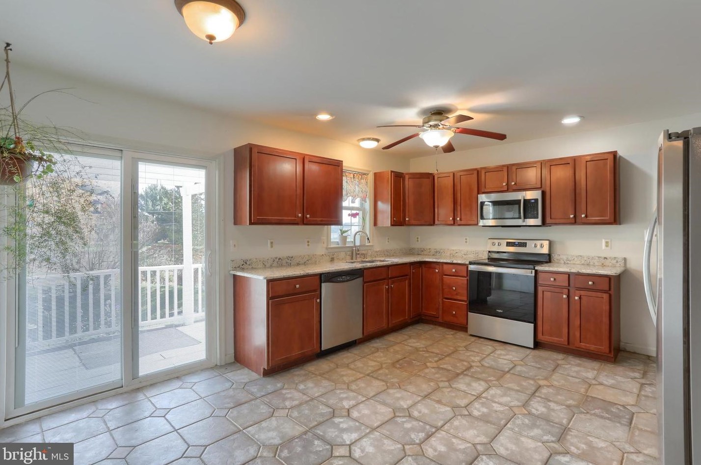 1350 Juniper St, Lebanon PA  17042-6432 exterior