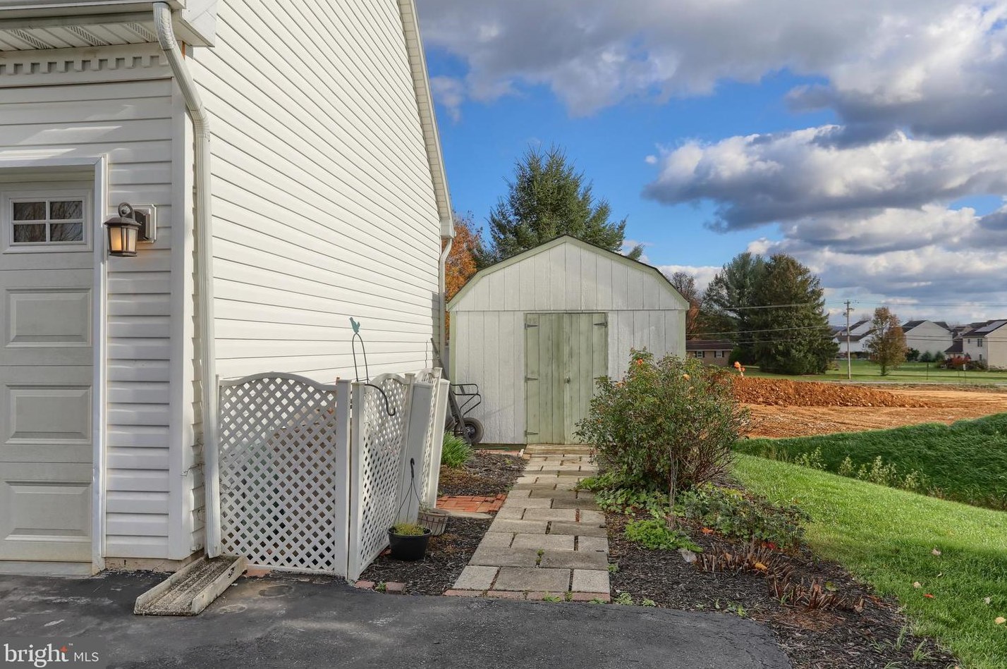 1350 Juniper St, Lebanon PA  17042-6432 exterior