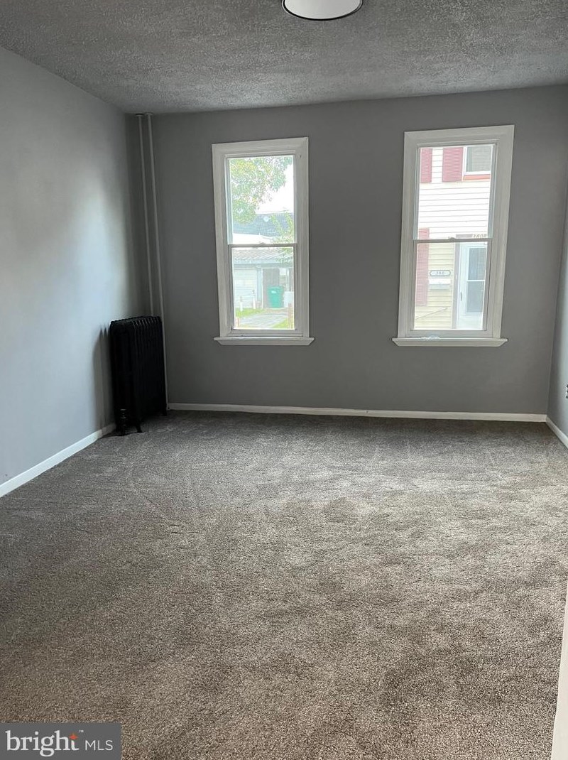 381 Jones St, Lebanon, PA 17046-4666