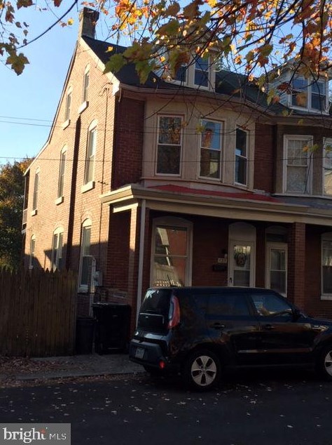137 S 11th St, Lebanon, PA 17042