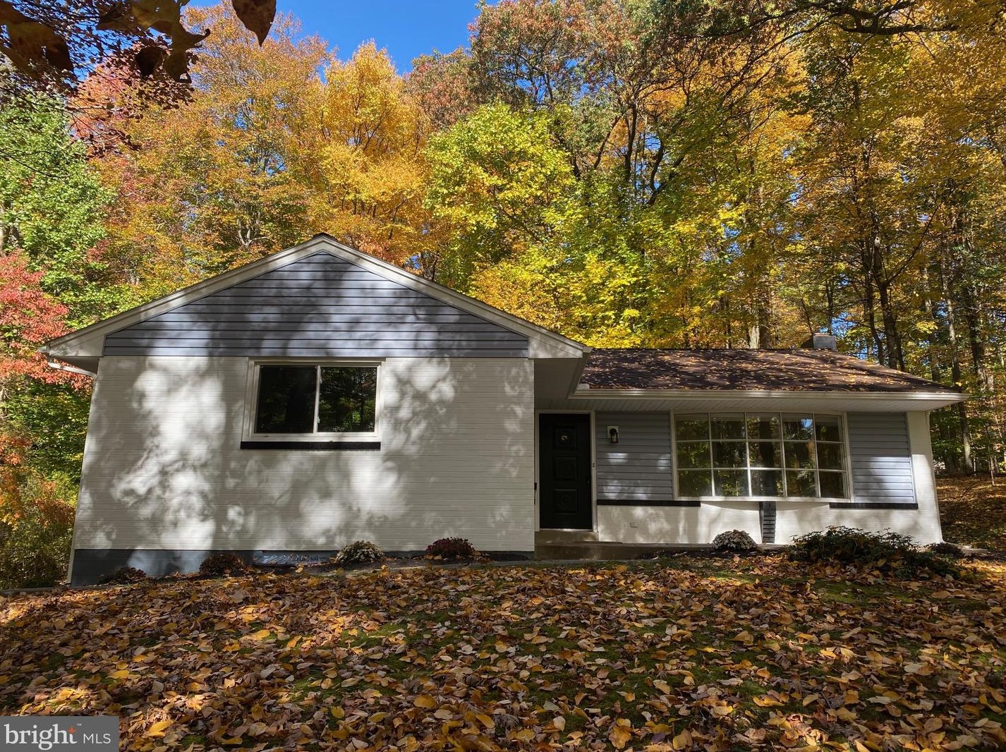 275 Old Mine Rd, Lebanon, PA 17042-9242