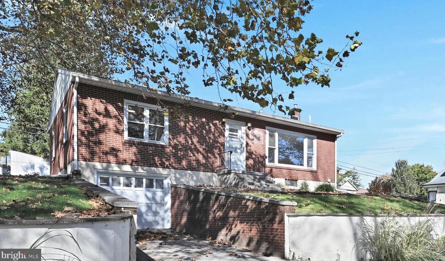 5 Chestnut St, Lebanon, PA 17042-3242