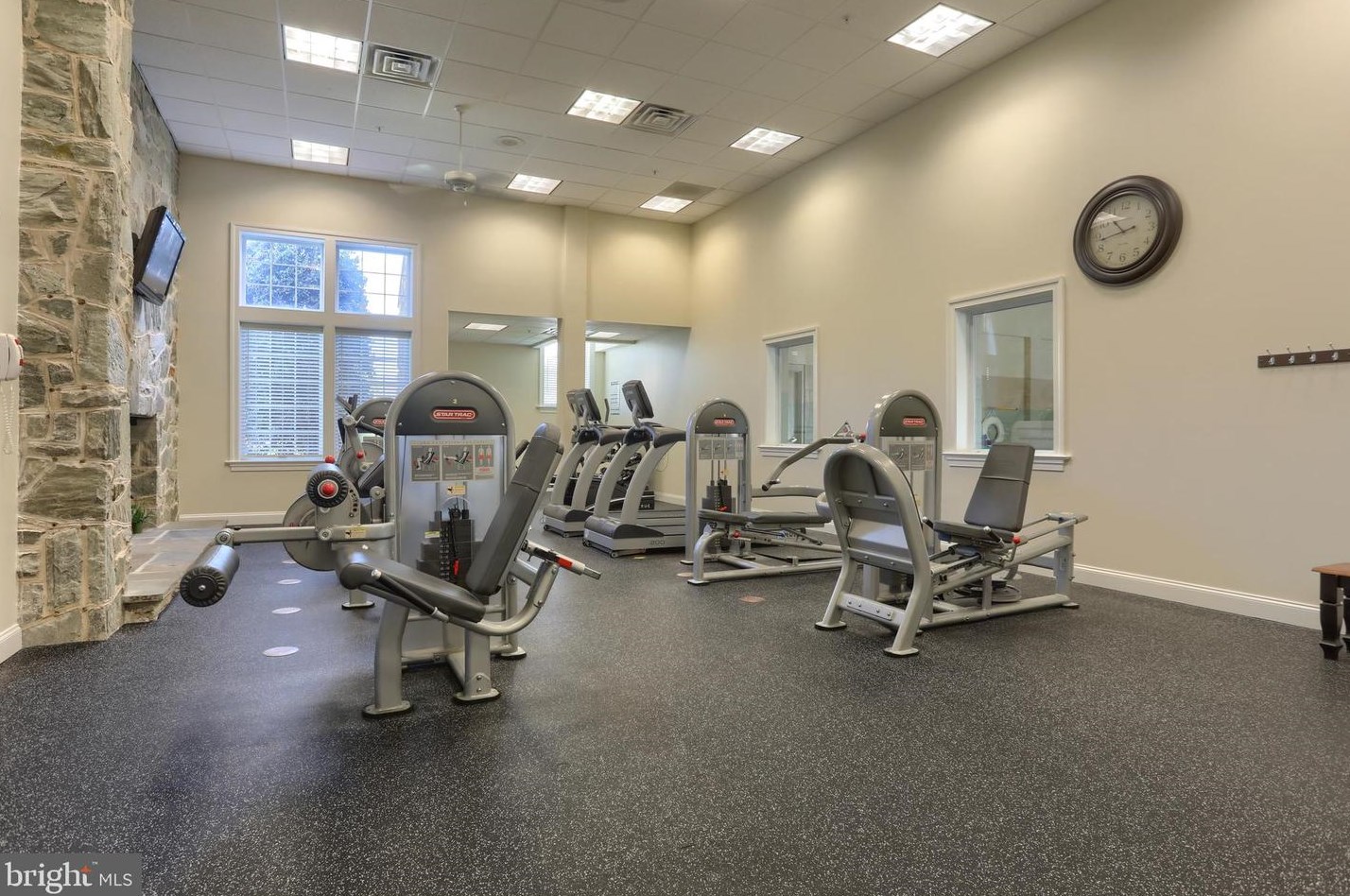 1023 English Dr, Lebanon PA  17042-9267 exterior