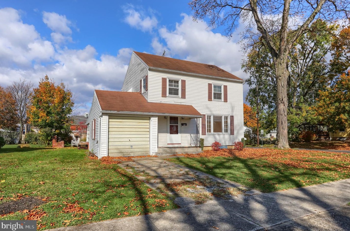 1483 E Queen St, Bellegrove, PA 17003