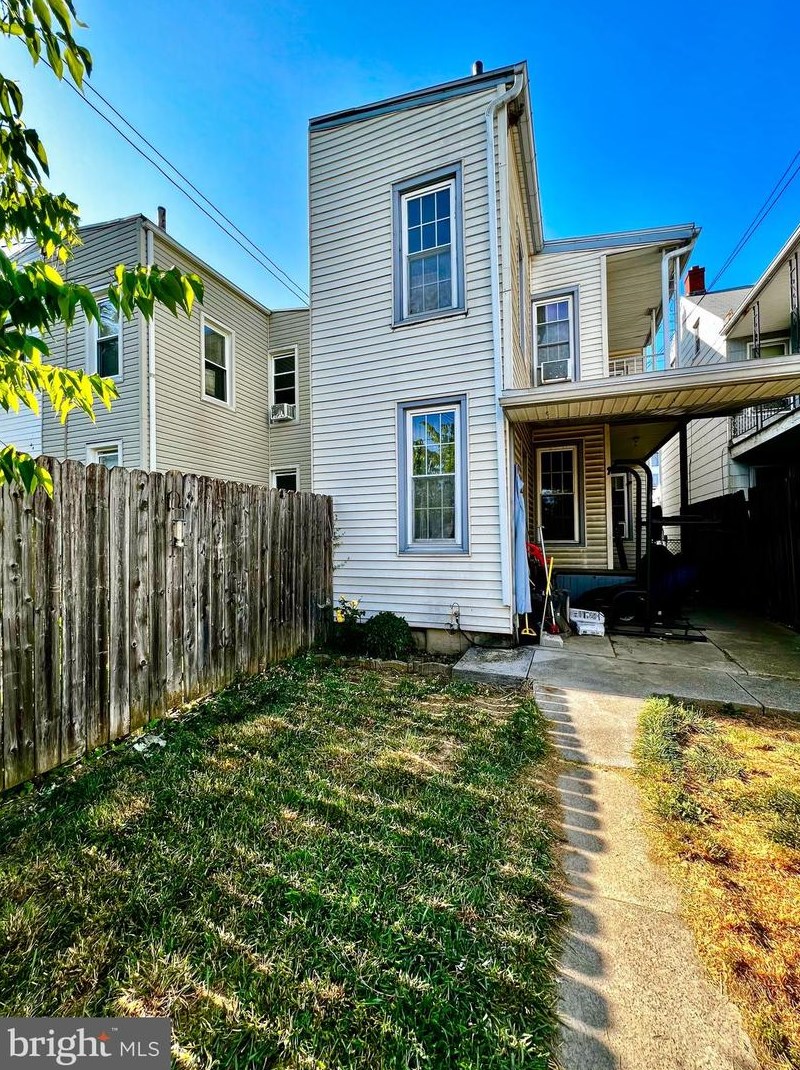 214 Lehman St, Lebanon, PA 17046
