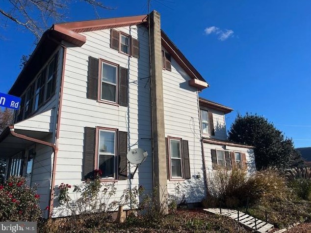 240 Stricklerstown Rd, Stricklerstown, PA 17073