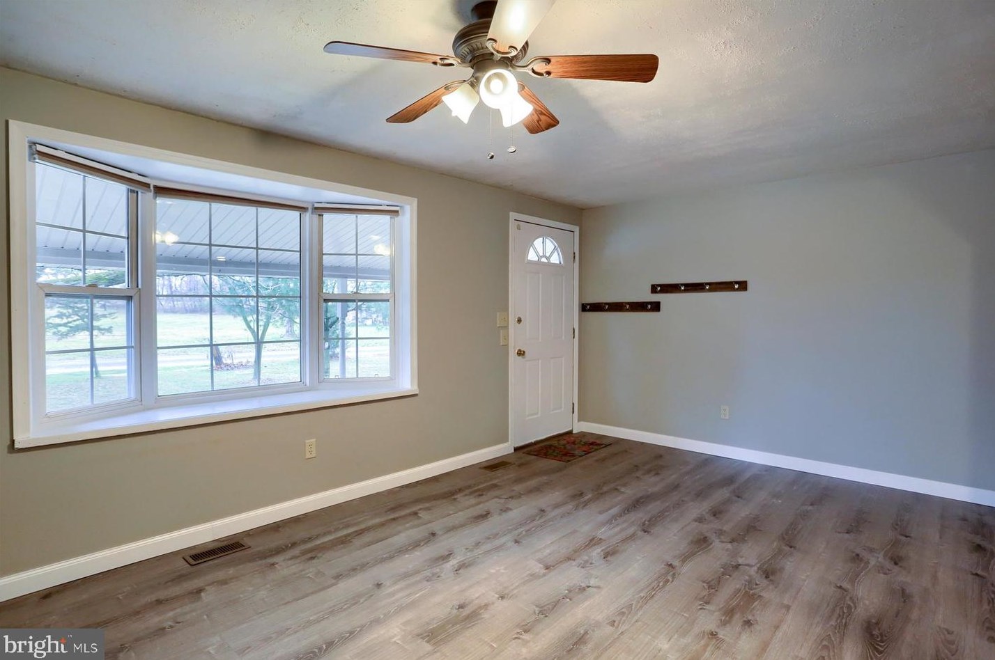 22 Silvertown Rd, Bordnersville, PA 17038-7806