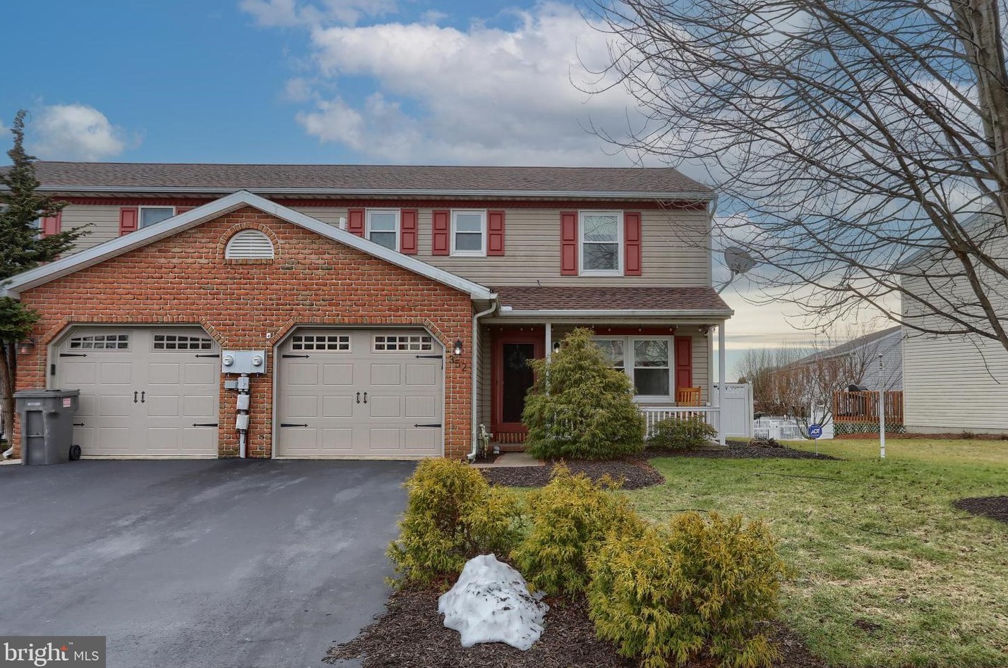 352 Acorn Cir, Lebanon, PA 17042-8886