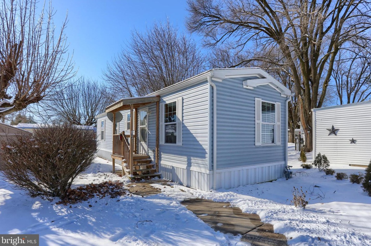 10 David, Lebanon, PA 17046