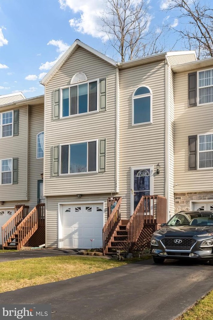 144 Riders Way, Lebanon, PA 17042-9059