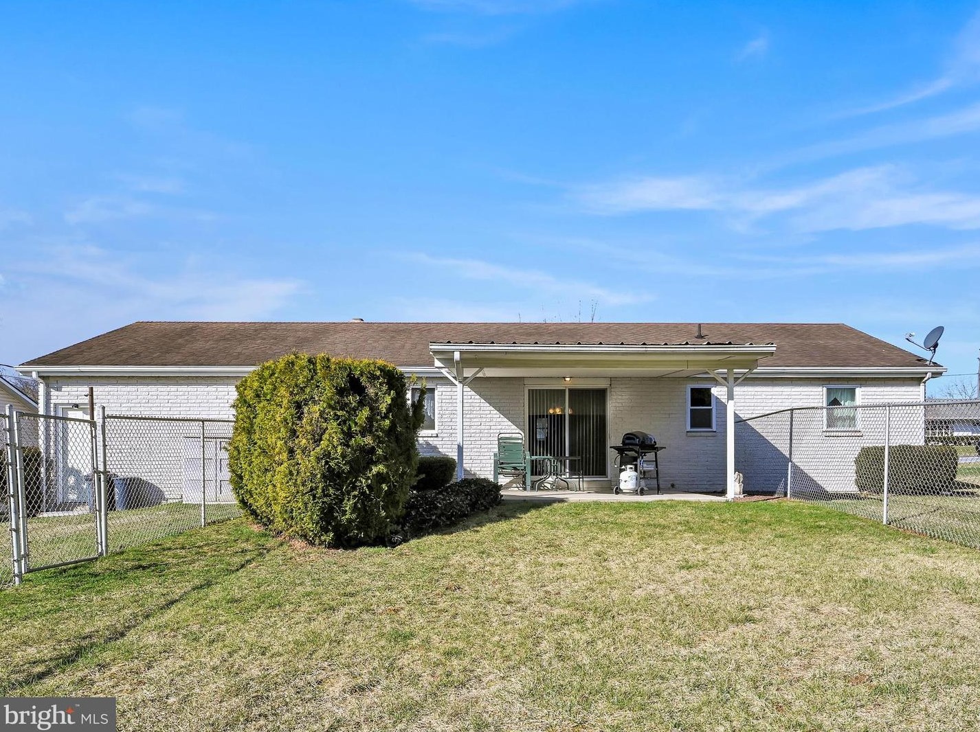 220 Cyrus St, Lebanon PA  17042-2441 exterior