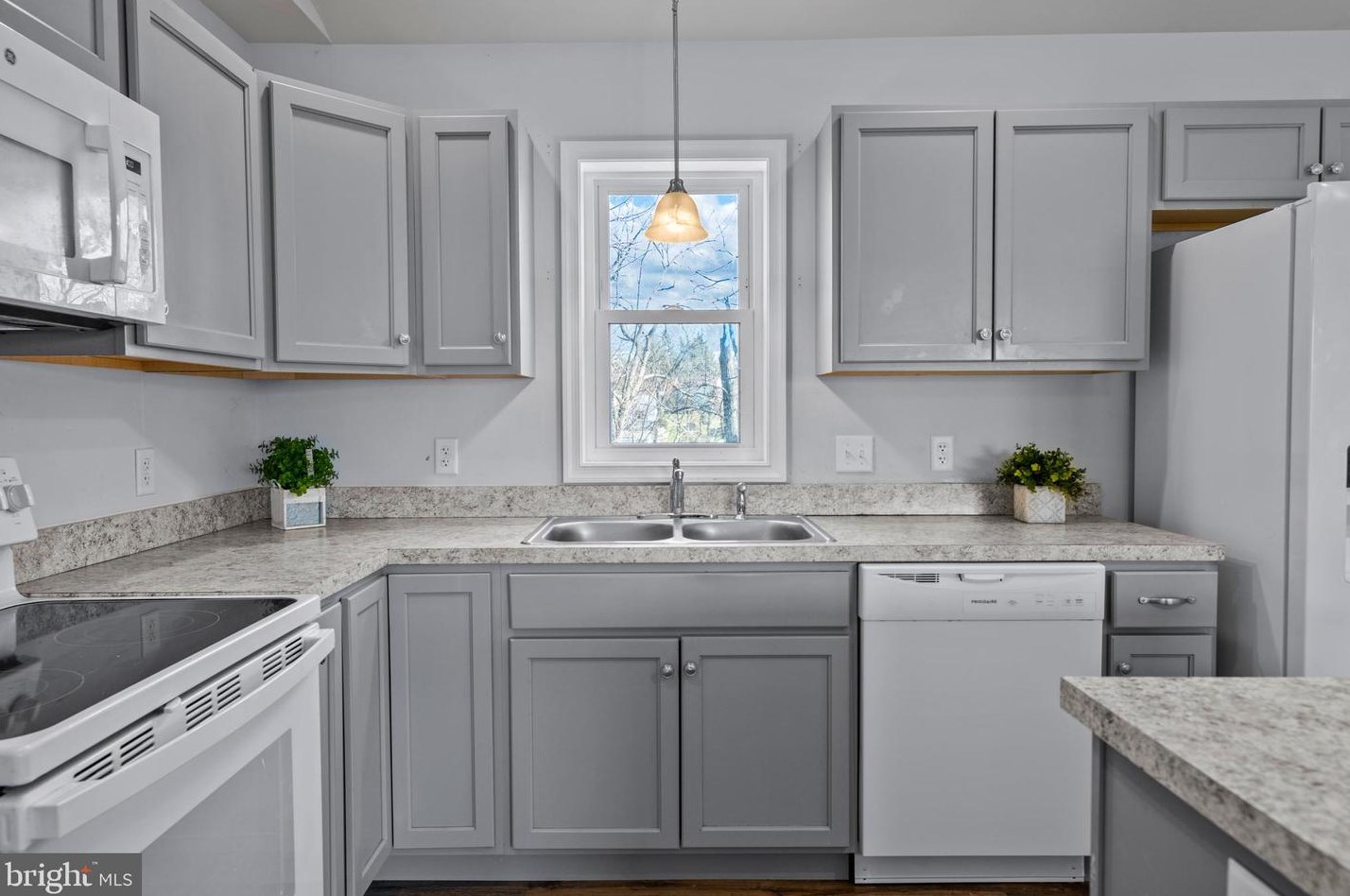 859 Jay St, Lebanon PA  17046-1924 exterior