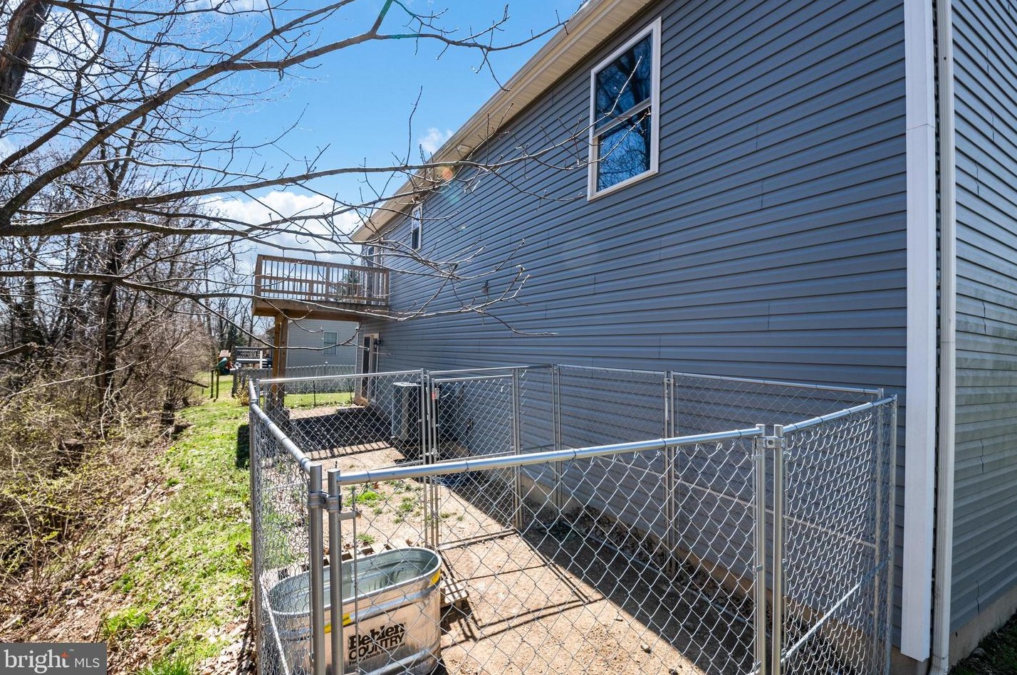 859 Jay St, Lebanon PA  17046-1924 exterior