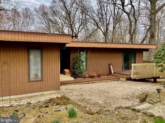 3 Glassmoyer Ln, Stricklerstown, PA 17073-8937