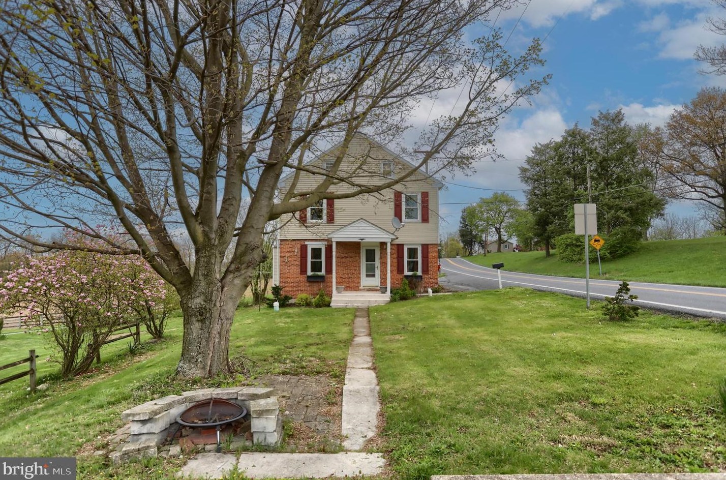 3201 Tunnel Hill Rd, Lebanon, PA 17046-2655
