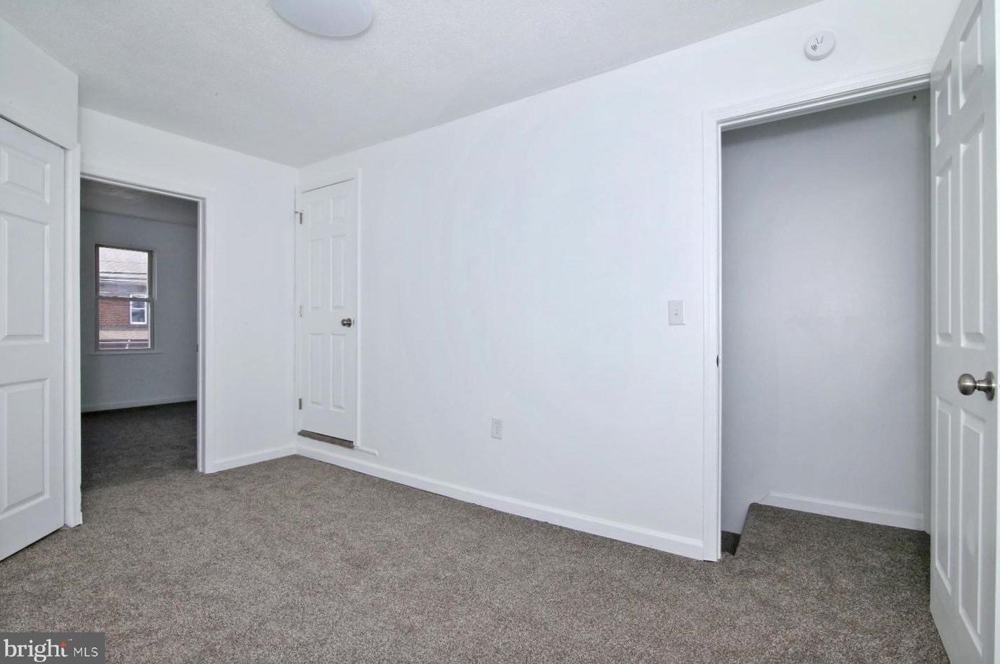 320 9th St, Lebanon PA  17042-5906 exterior