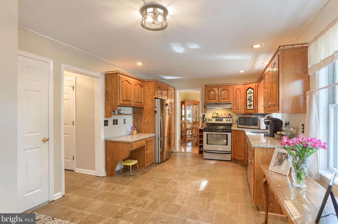 236 Weymouth Dr, Lebanon PA 17042-4159 exterior