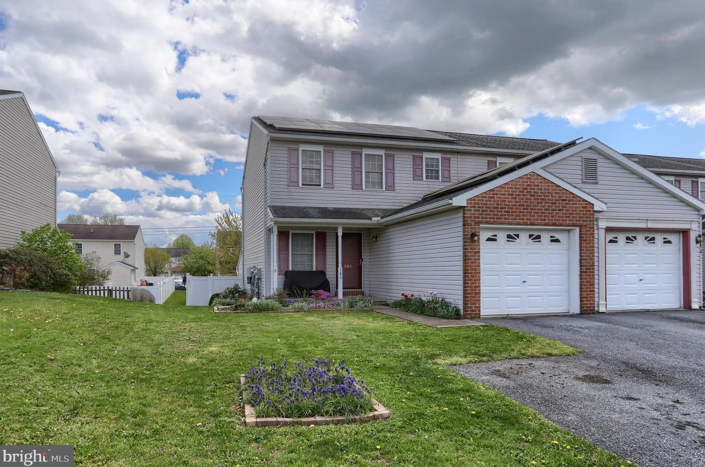 140 Lighthouse Dr, Bordnersville, PA 17038-8955