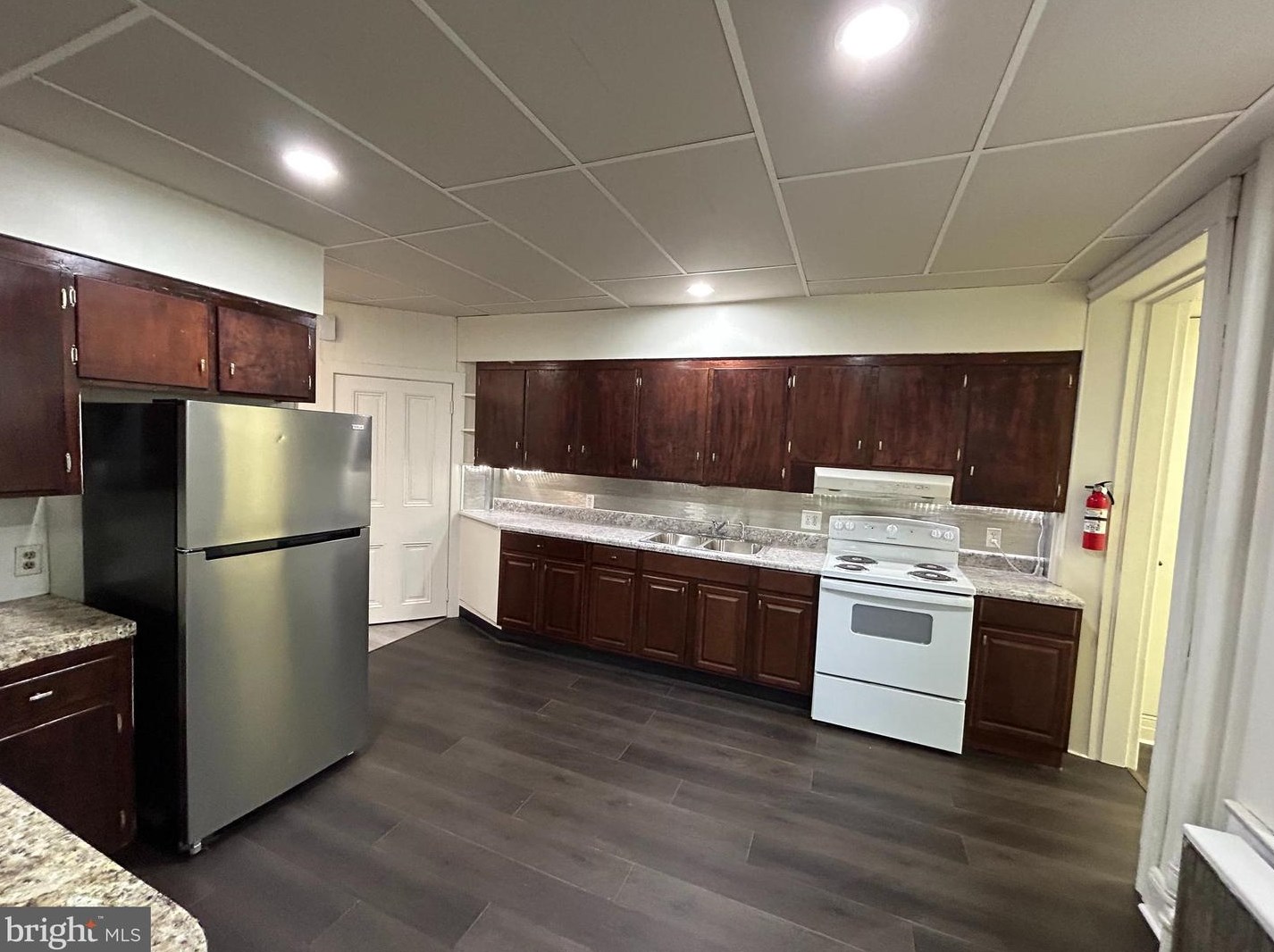 35 10th St, Lebanon, PA 17042-5111