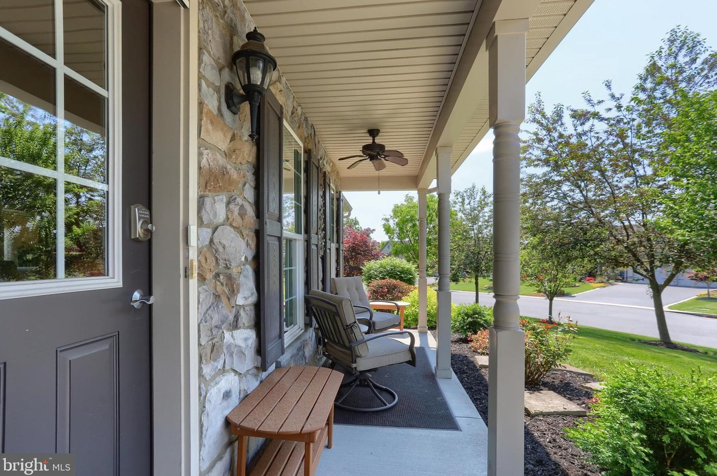 848 Walnut Crest Dr, Lebanon, PA 17046-2151