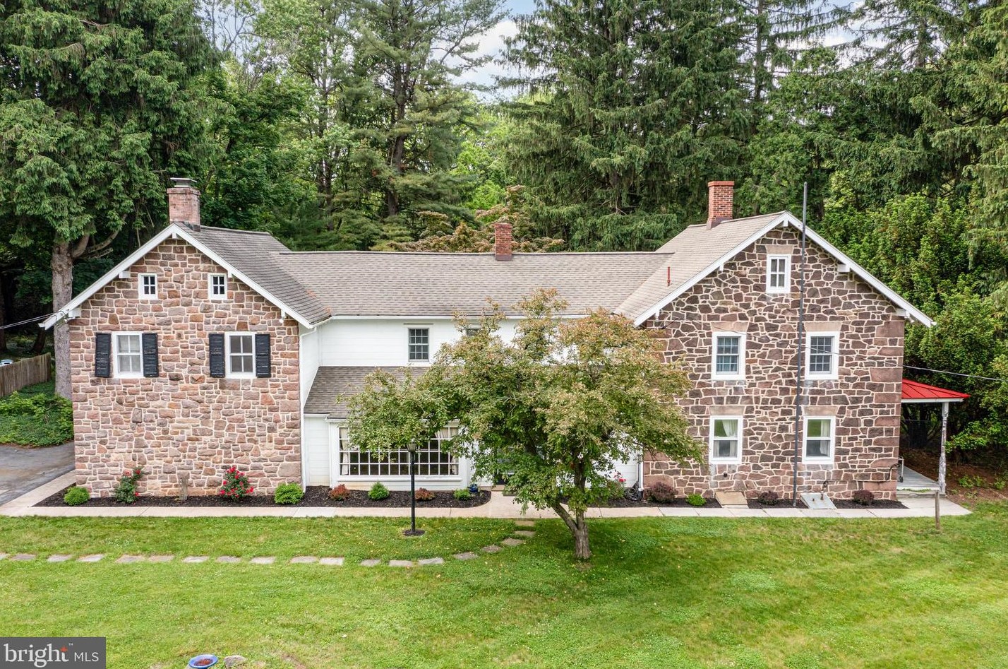 101 Burd Coleman Rd, Lebanon, PA 17042-9007
