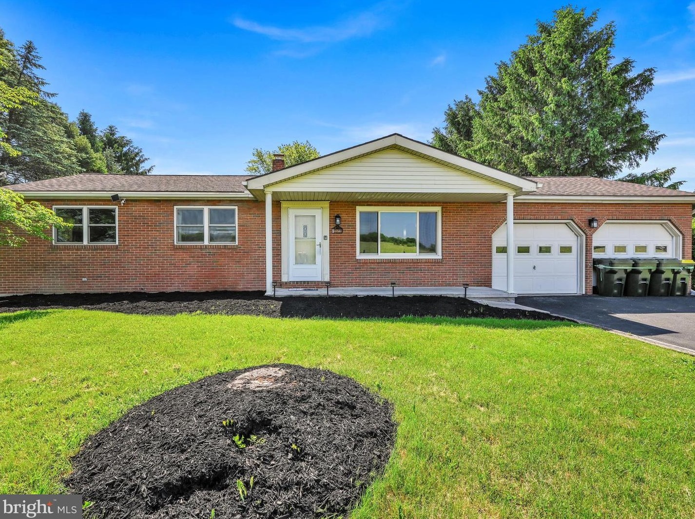 16 Sherks Church Rd, Shellsville, PA 17028-8279