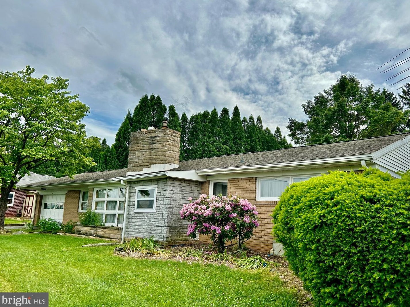 13 Endress Rd, Lebanon, PA 17042-7935