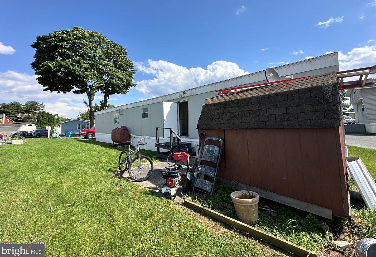 30 Green Acres Trailer Ct, Lebanon PA 17046-9222 exterior