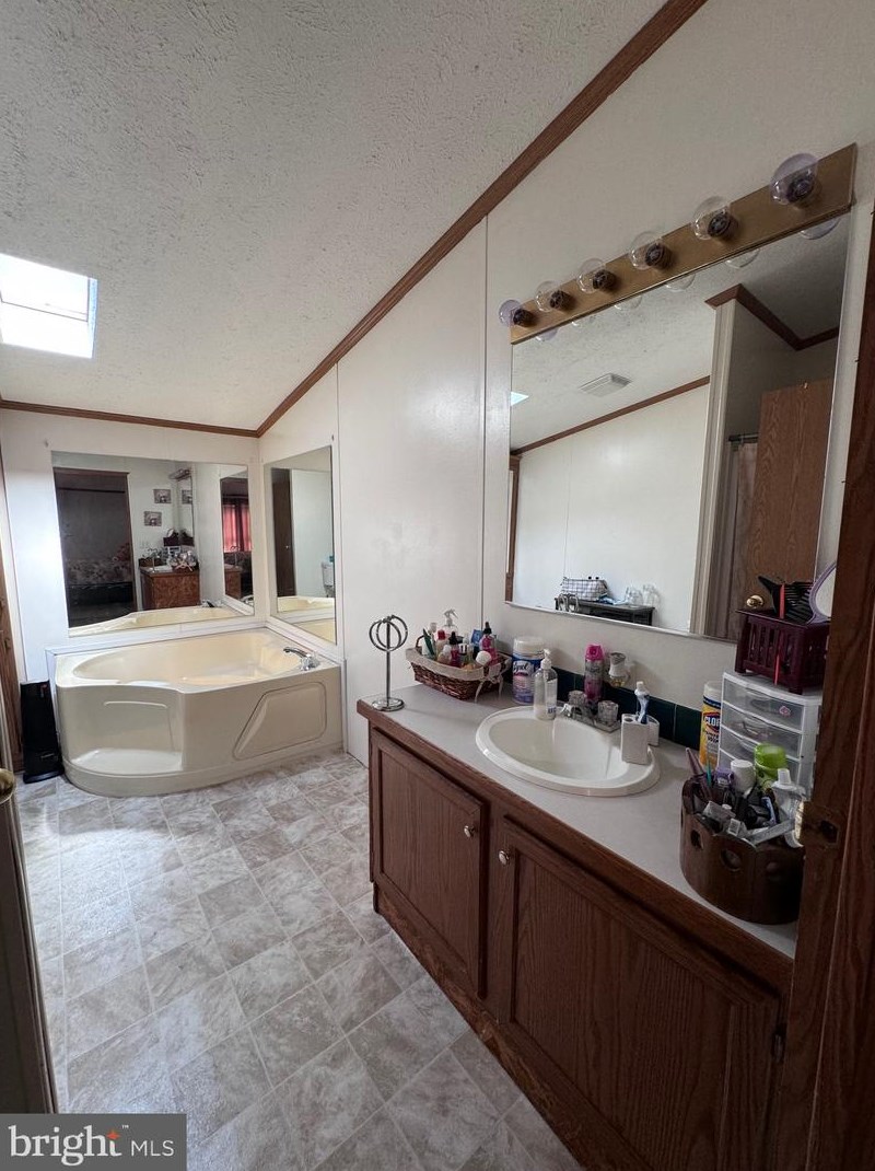 4 Timothy Ave, Lebanon PA 17042-4011 exterior