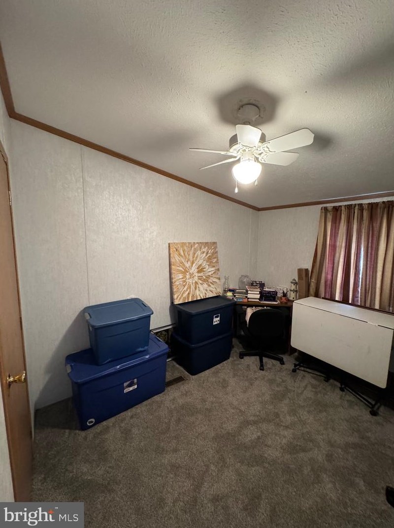 4 Timothy Ave, Lebanon PA 17042-4011 exterior