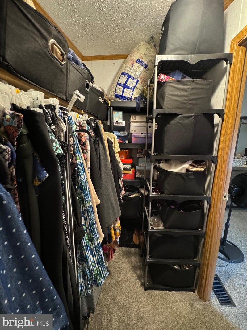 4 Timothy Ave, Lebanon PA 17042-4011 exterior