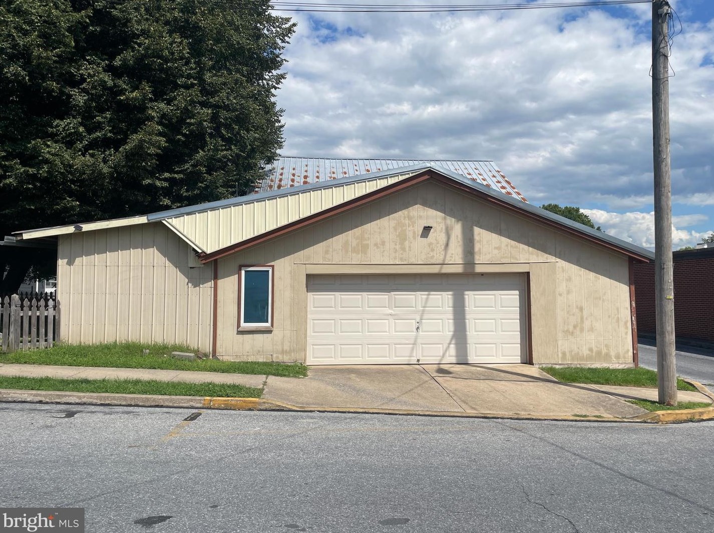 138 W Washington Ave, Reistville, PA 17067