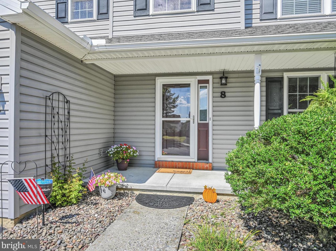 8 Mayflower Dr, Bordnersville, PA 17038