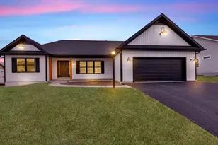 013 Rolling Meadow Rd, Lebanon, PA 17046 - Photo 2