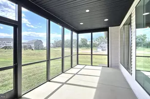 217 Dahlia Cir, Lebanon, PA 17042 - Photo 14