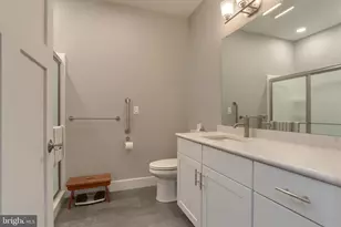 82 S Village Cir, Palmyra, PA 17078 - Photo 30